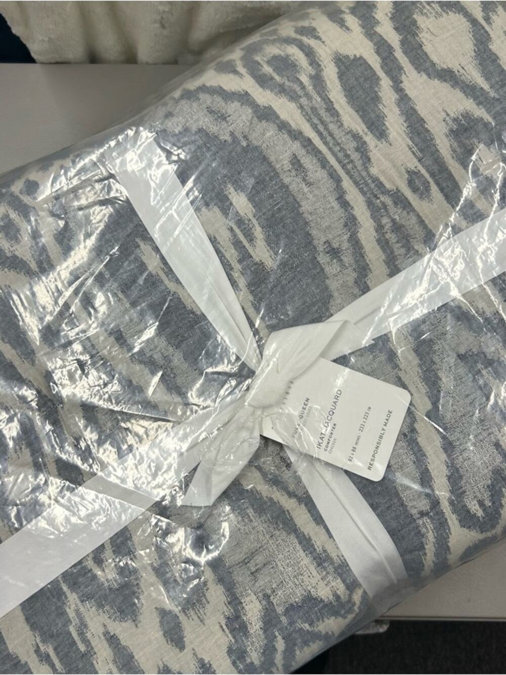 Pottery Barn Ava Ikat Jacquard Comforter Full Queen Chambray Bedding NWT